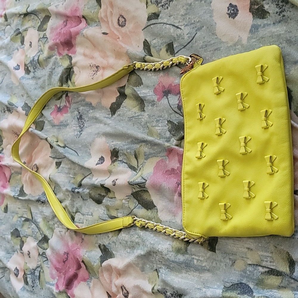 Lime green mini metal bow bag betsey johnson